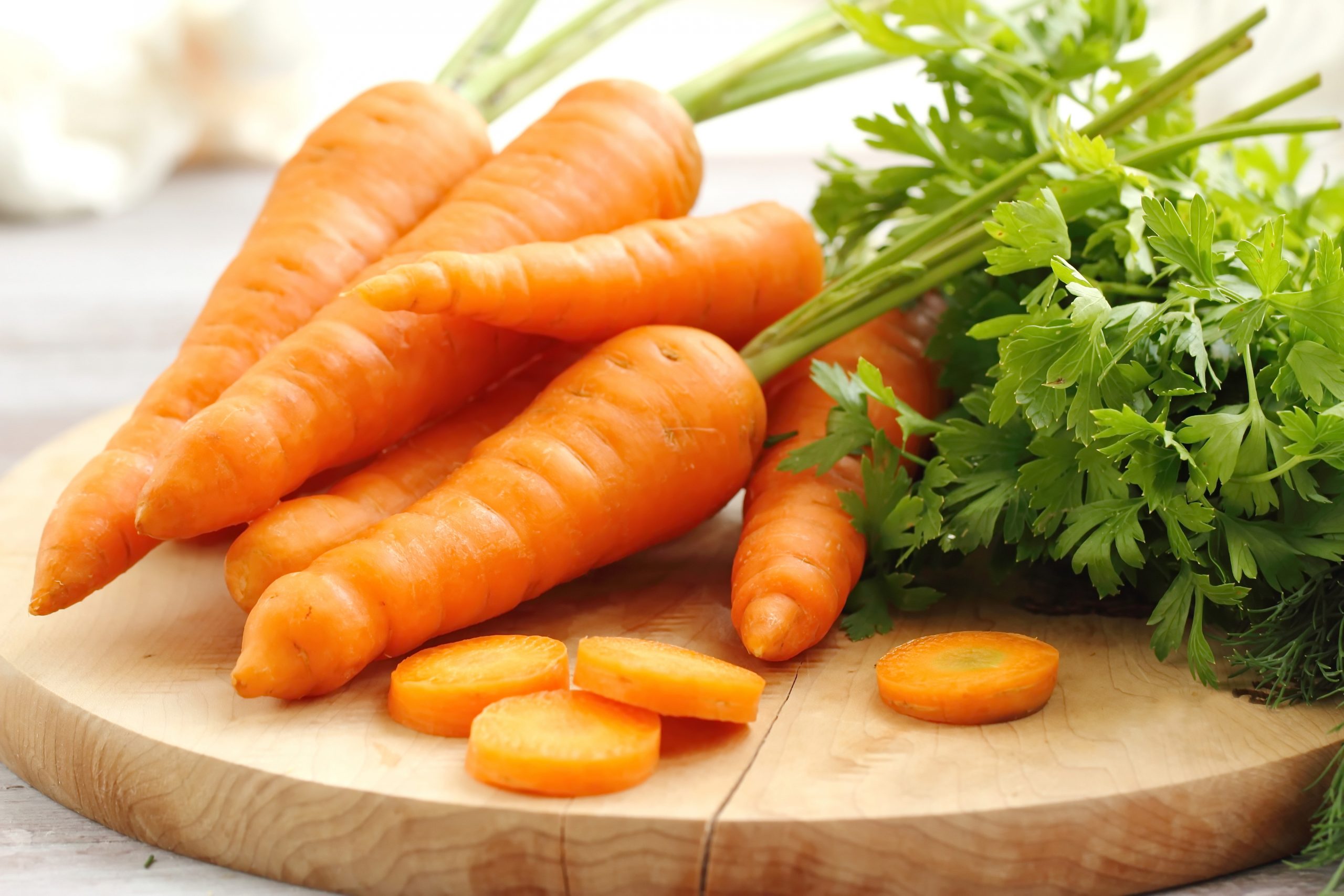 В детское меню очень важно включать различные полезные овощи – свеклу, бобовые, морковь